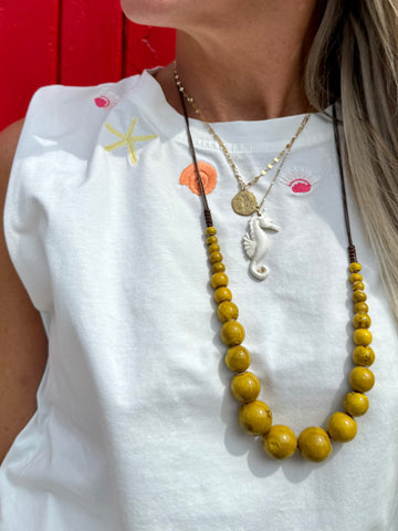 Circular ceramic beaded necklace (Mustard)