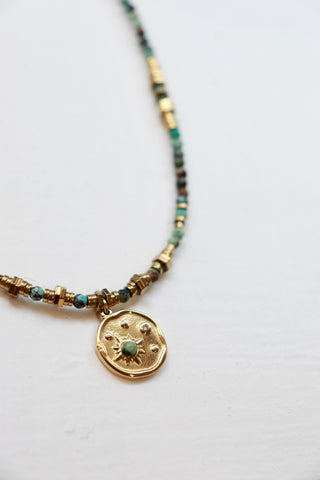 Star and agate beaded necklace