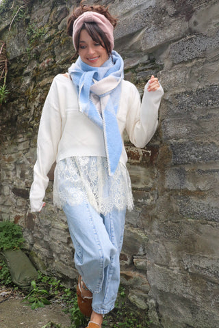 Lace end cami and cream jumper set