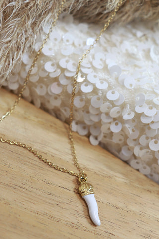 White horn necklace (Gold)