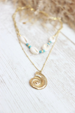 Cowrie and fossil shell necklace (Gold)