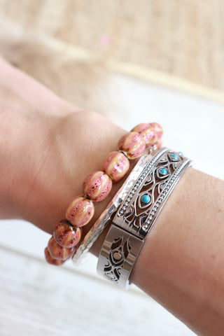 Ceramic beaded bracelet (Peach)