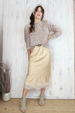 Lace trim silky skirt