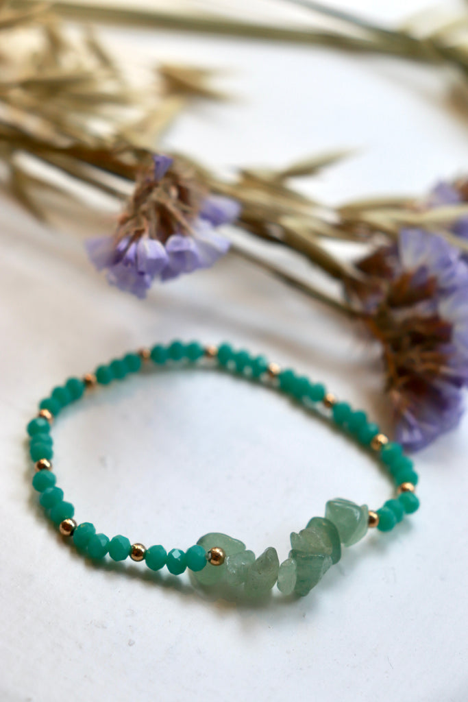 Aqua jade beaded bracelet