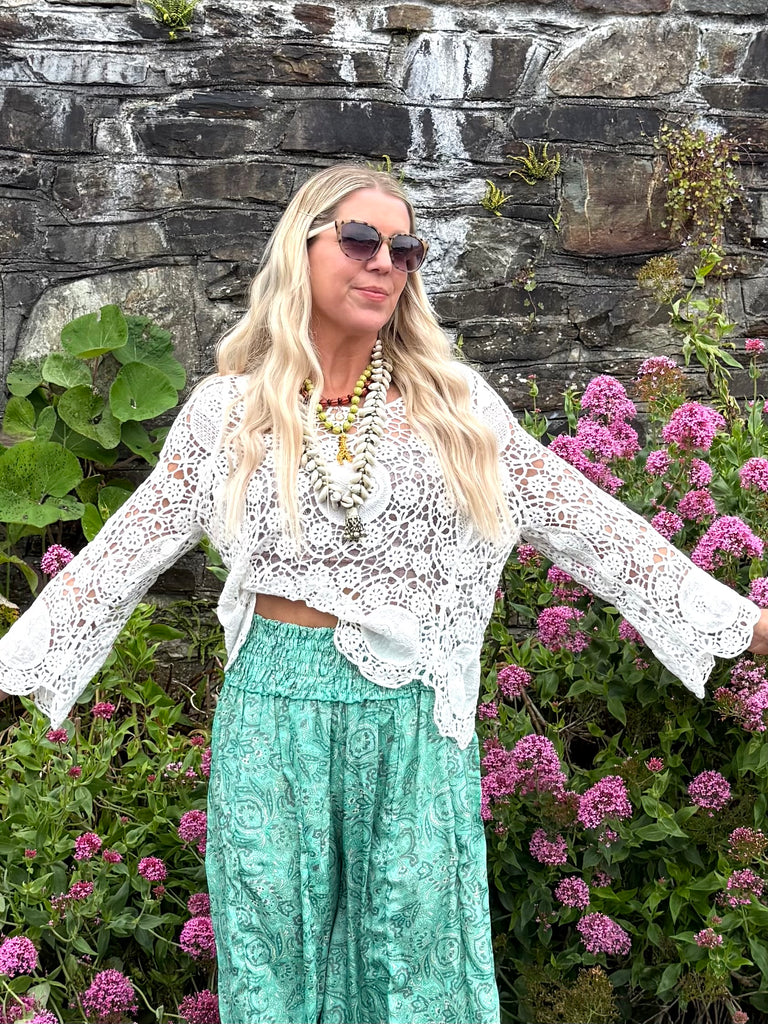 Ditsy floral crochet top