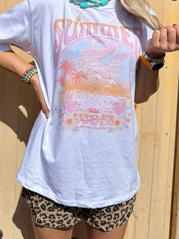 Summer vibes graphic tee