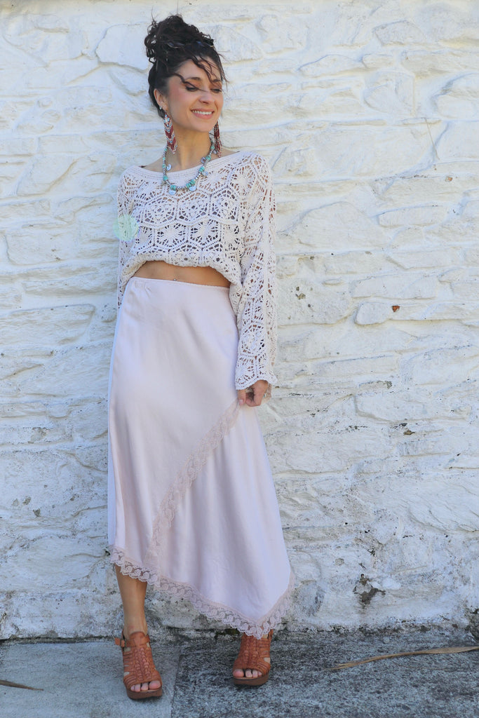 Asymmetrical lace trim skirt (Rose)